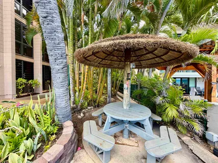 $329,000 | 3785 Lower Honoapiilani Road, Unit 401, Lahaina, HI 96761