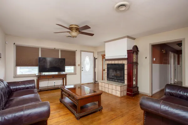 $165,000 | 608 South 2nd Street, Vega, TX 79092