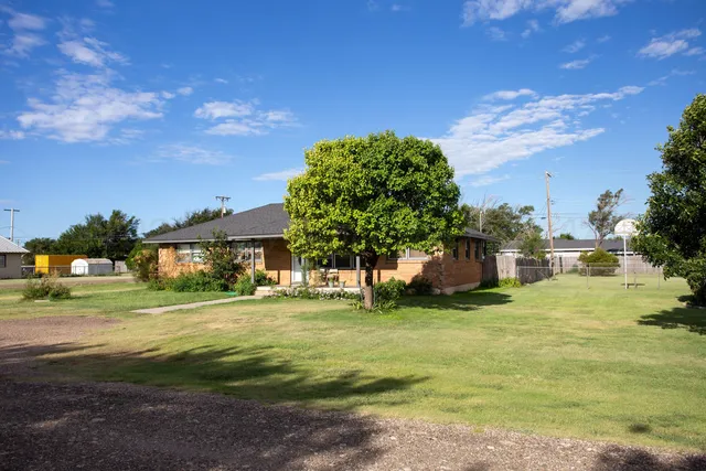 $165,000 | 608 South 2nd Street, Vega, TX 79092