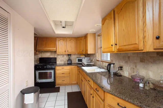 $165,000 | 608 South 2nd Street, Vega, TX 79092