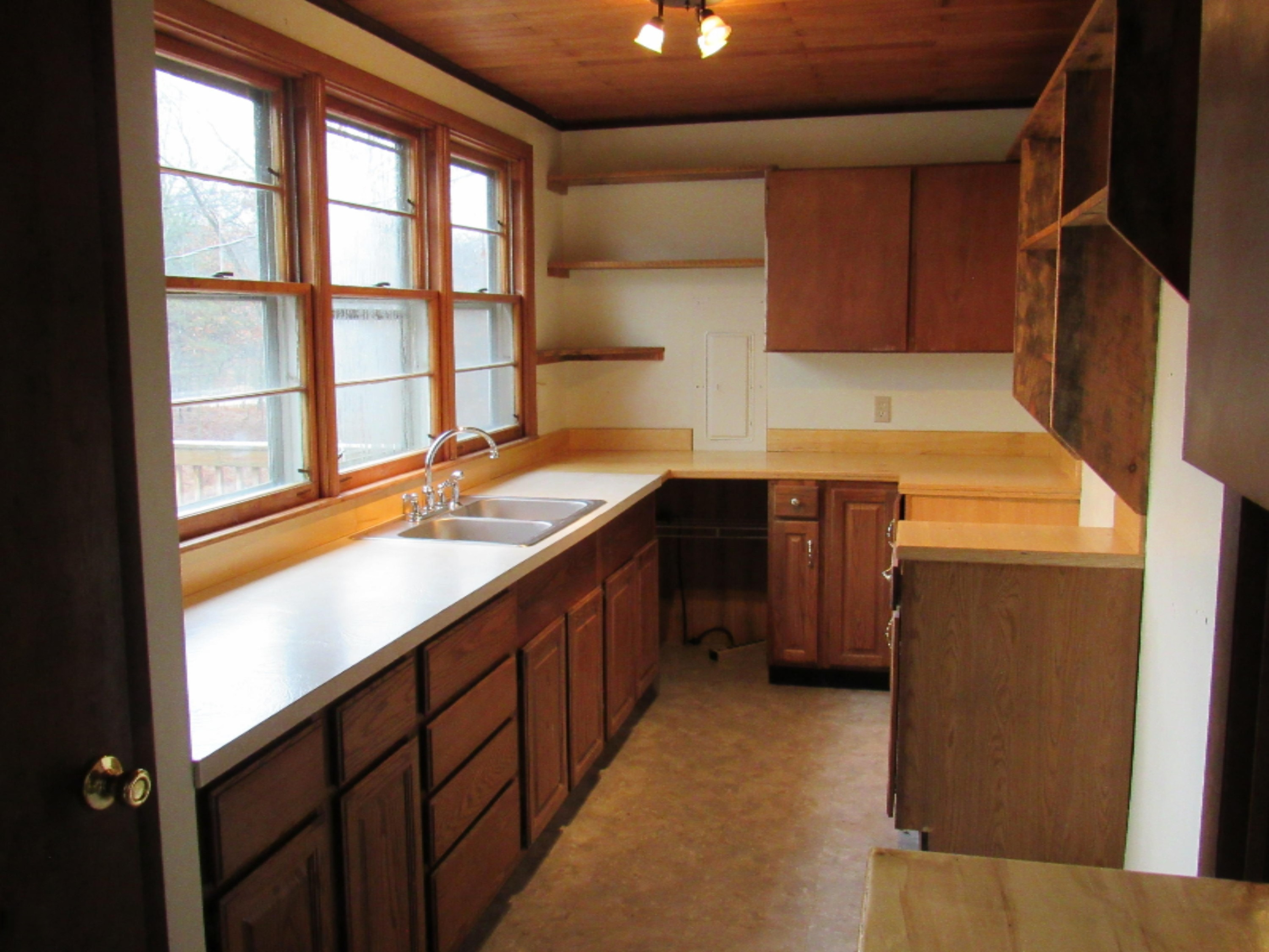 7475 South Morse Road Branch, MI 49402 - Photo 13 of 27 Kitchen