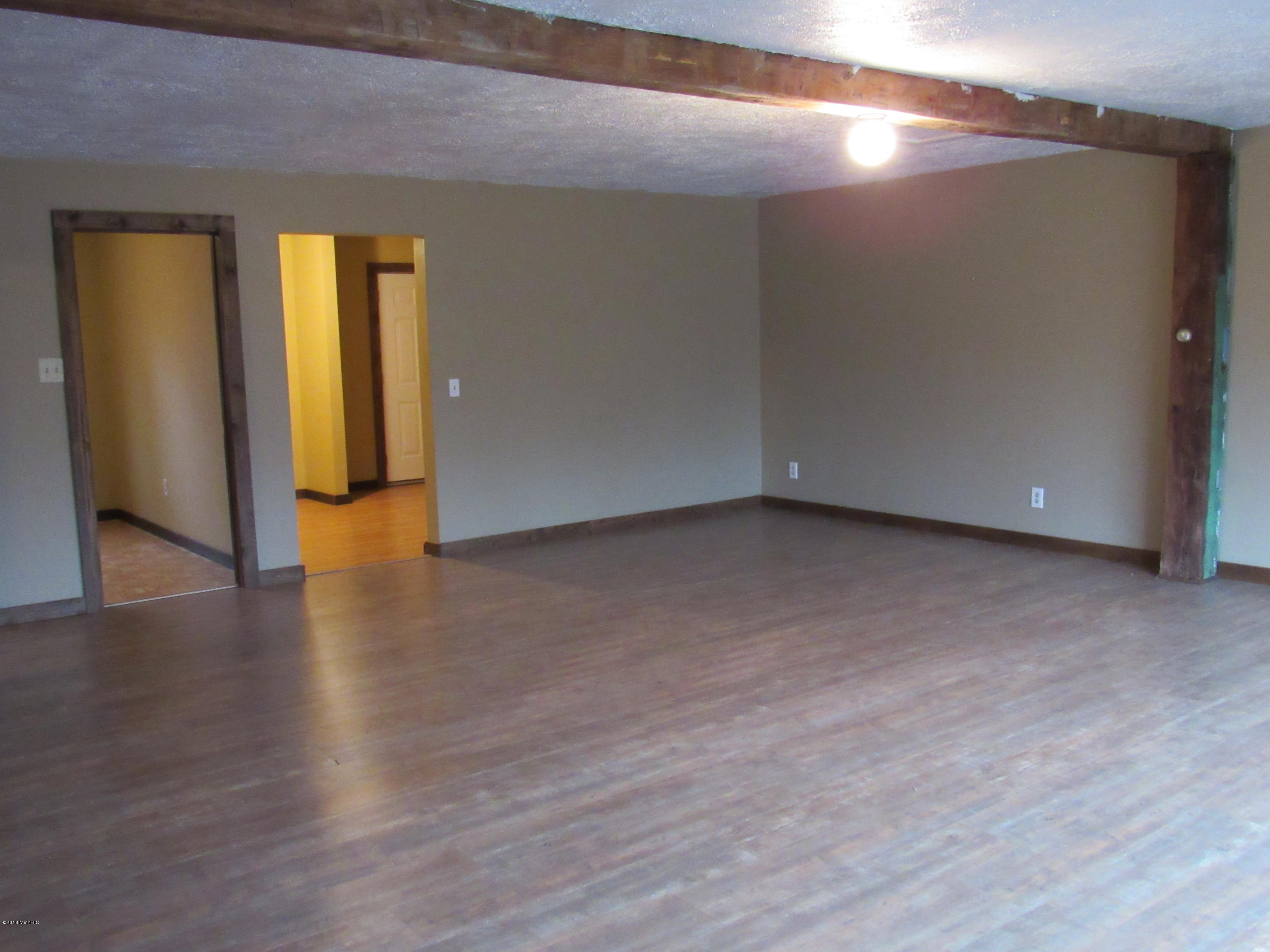 7475 South Morse Road Branch, MI 49402 - Photo 7 of 27 Living/Dining