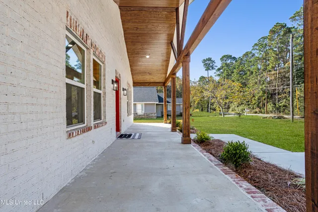 $245,000 | 1908 Barracuda Drive, Gautier, MS 39553