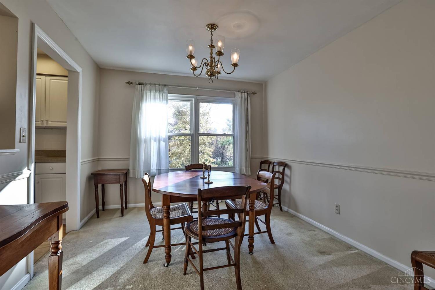 10132 Winstead Lane Cincinnati, OH 45231 - Photo 14 of 39 Gallery Image 14