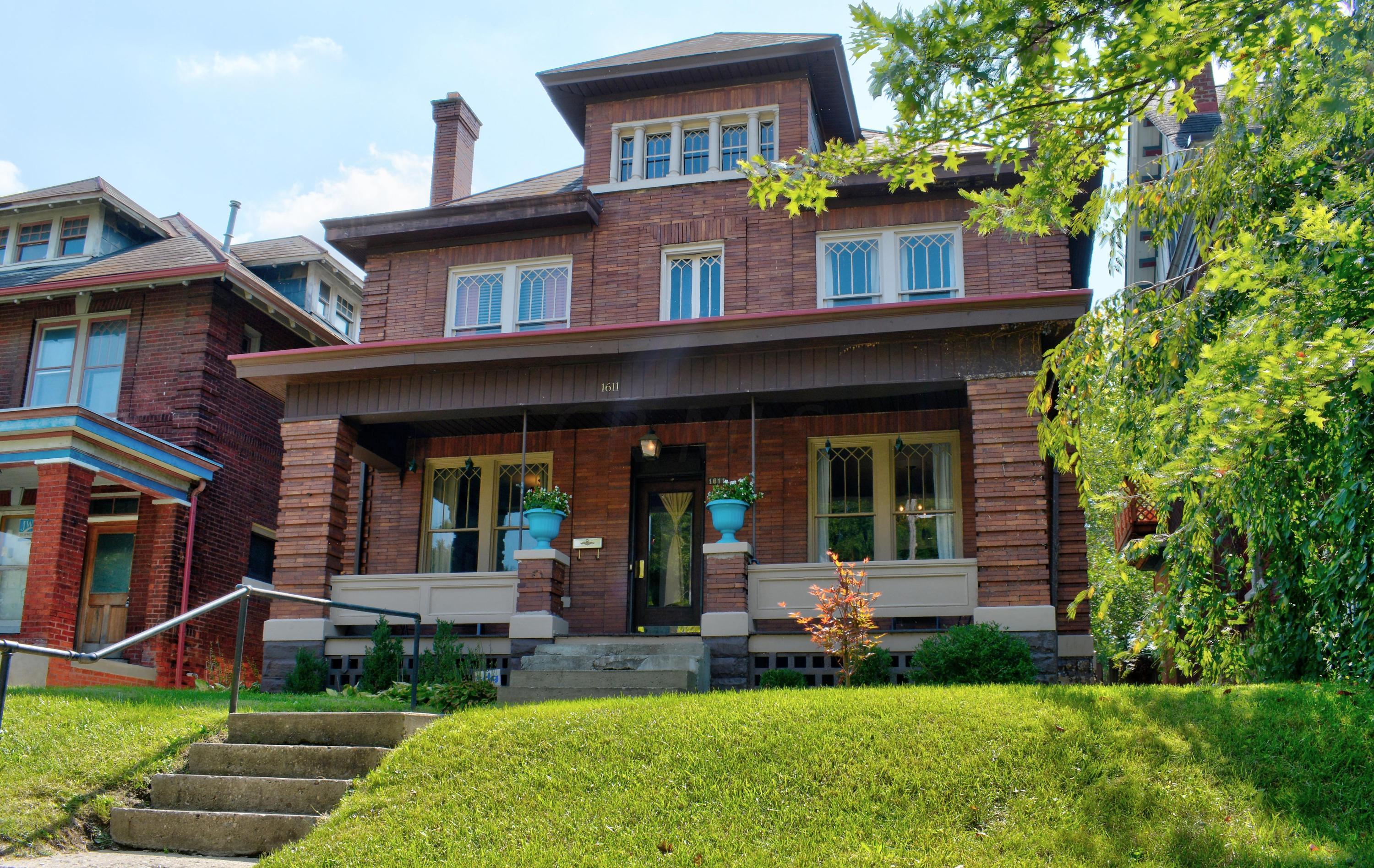 1611 Bryden Road Columbus, OH 43205 - Photo 1 of 33 Gallery Image 1