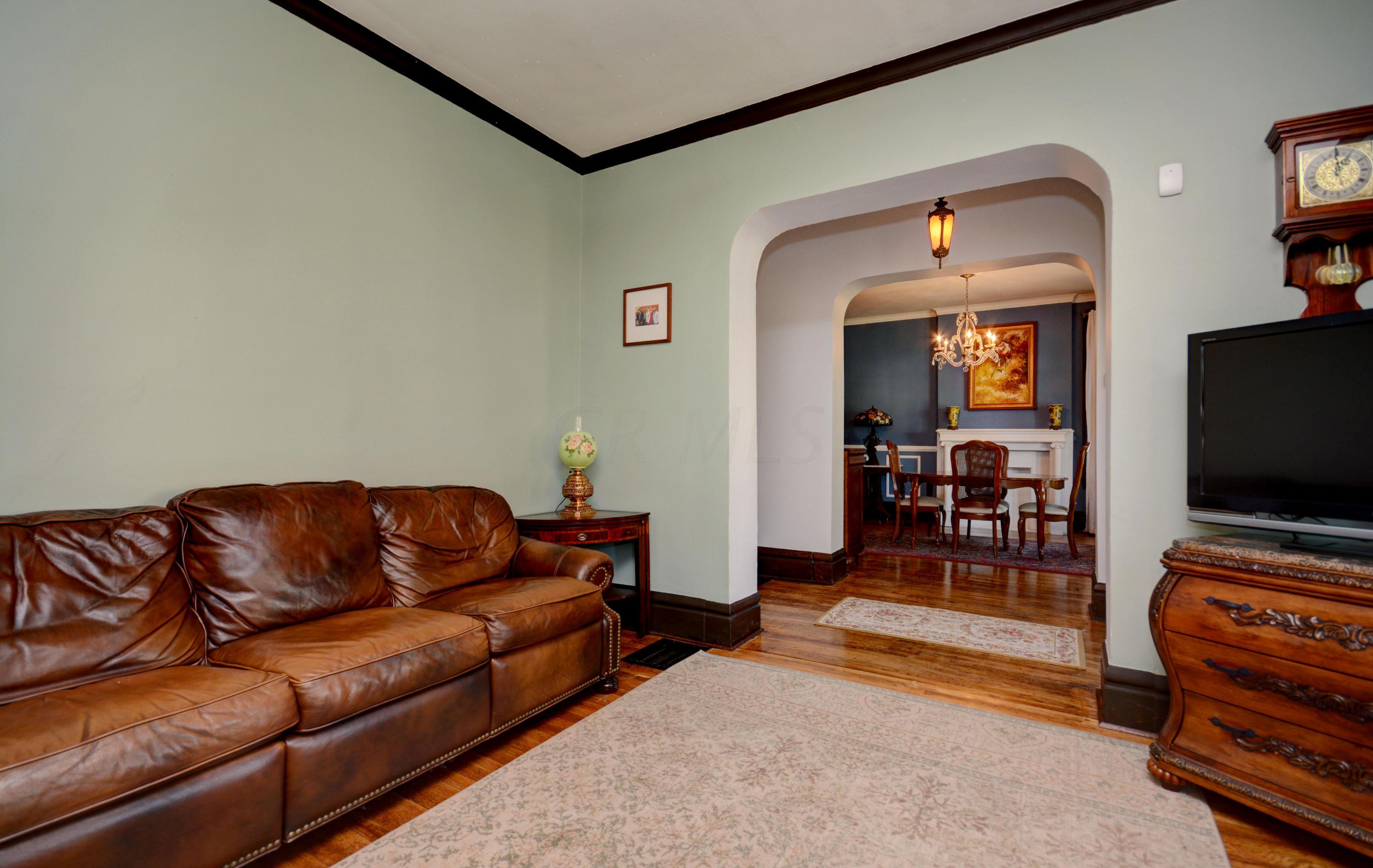 1611 Bryden Road Columbus, OH 43205 - Photo 5 of 33 Gallery Image 5