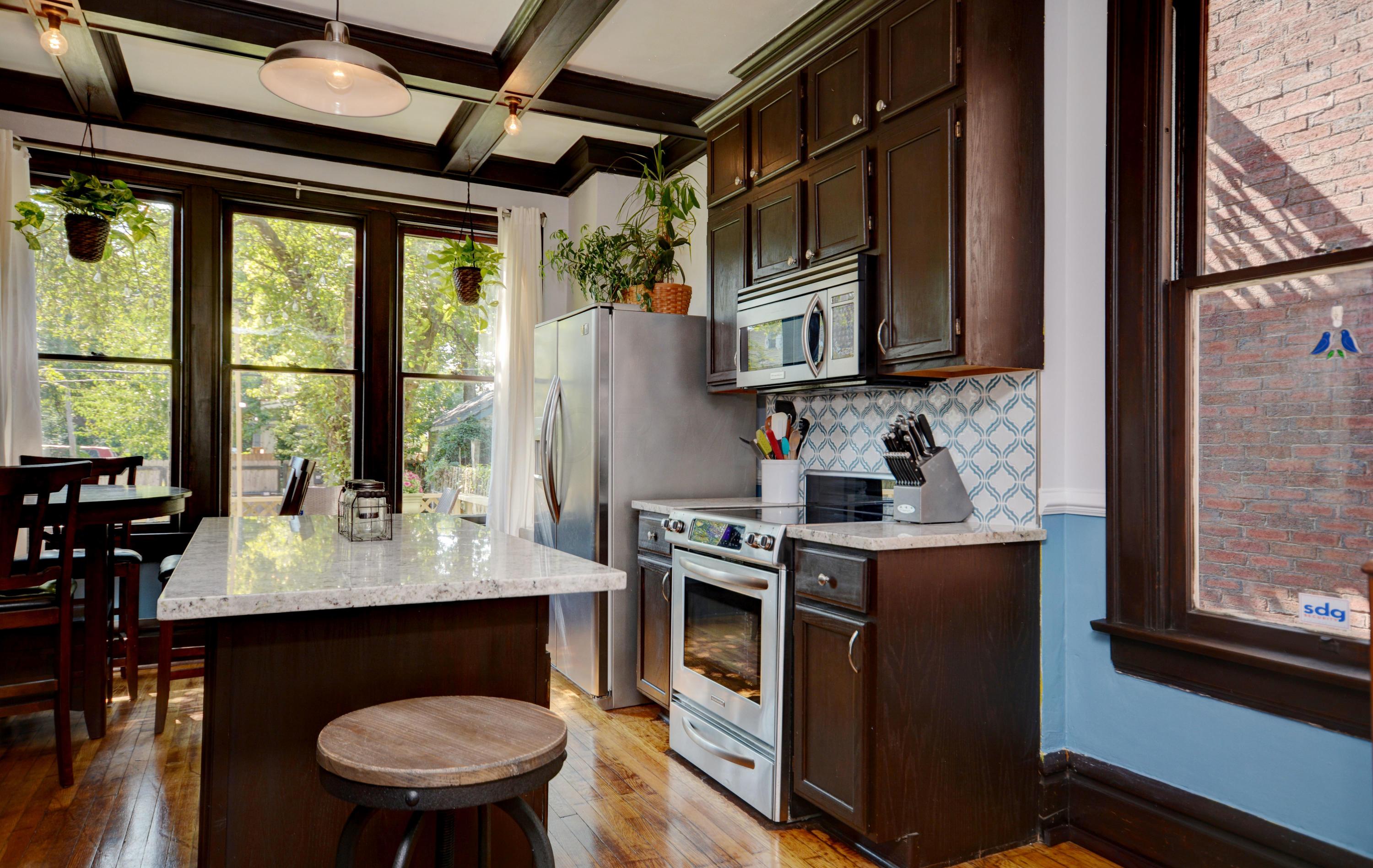 1611 Bryden Road Columbus, OH 43205 - Photo 8 of 33 Gallery Image 8