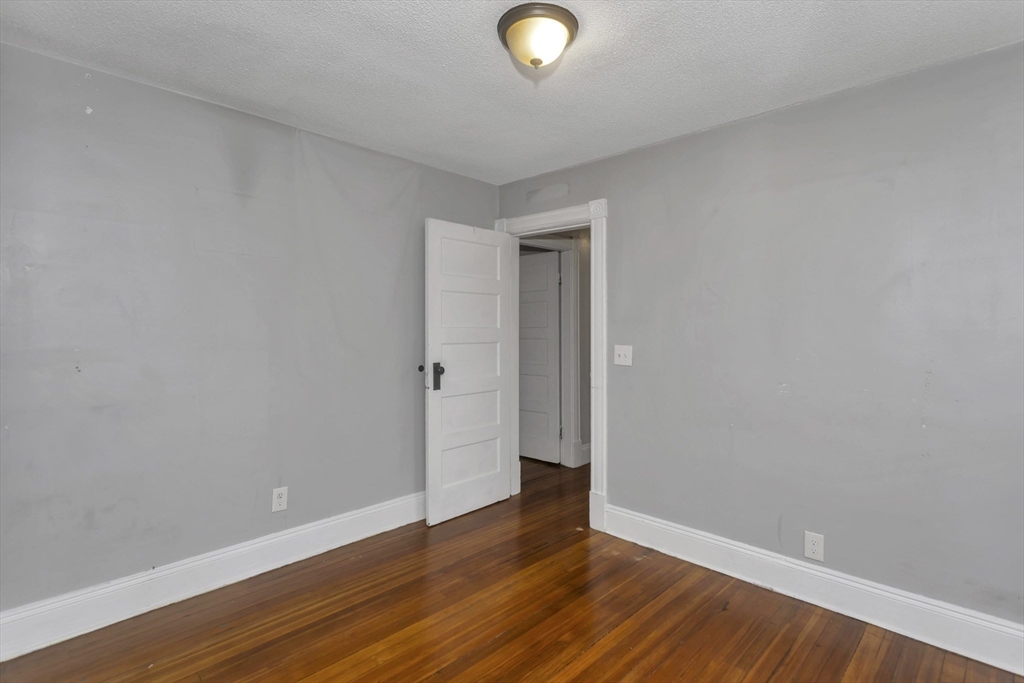 80 Rochelle Street Springfield, MA 01109 - Photo 21 of 29 Gallery Image 21
