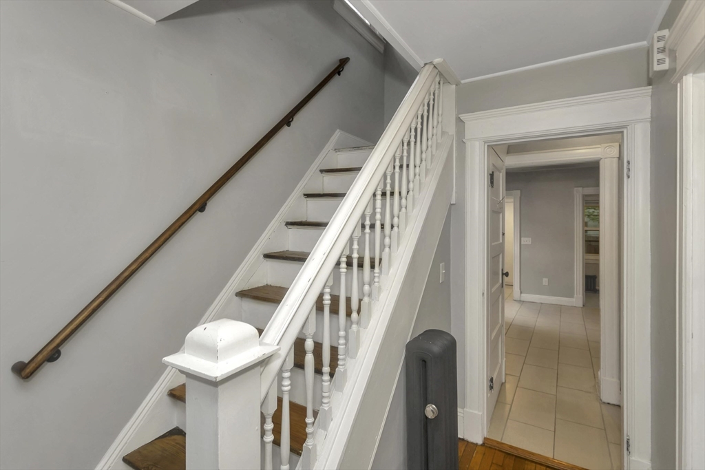 80 Rochelle Street Springfield, MA 01109 - Photo 7 of 29 Gallery Image 7