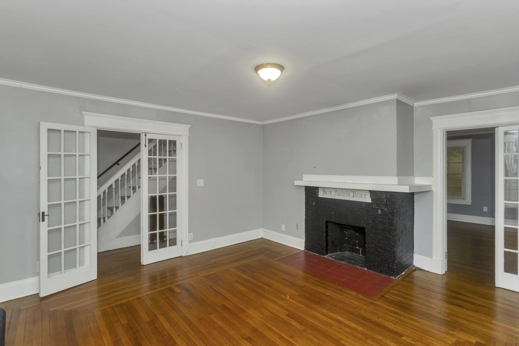 80 Rochelle Street Springfield, MA 01109 - Photo 9 of 29 Gallery Image 9
