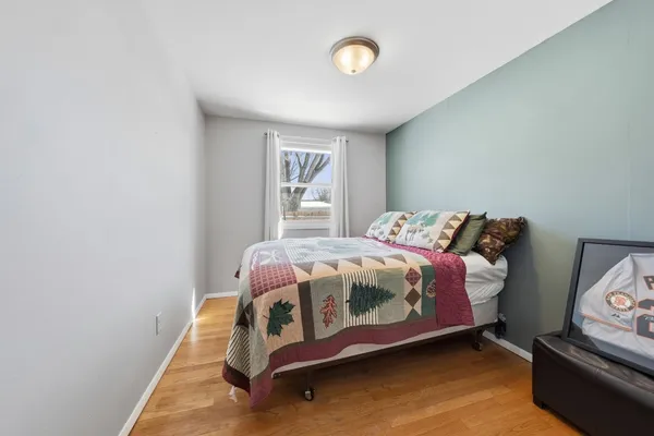 $289,900 | 1129 Suburban Drive, De Pere, WI 54115