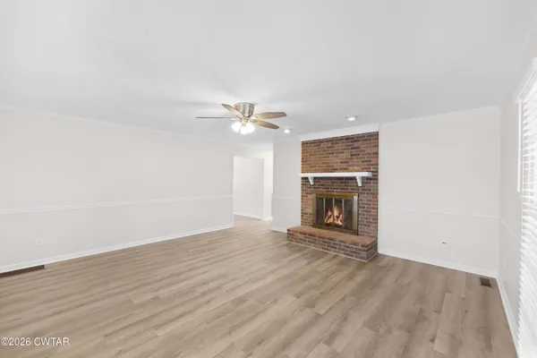 $389,900 | 22 Jamestown Drive, Jackson, TN 38305