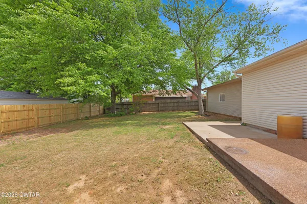 $389,900 | 22 Jamestown Drive, Jackson, TN 38305