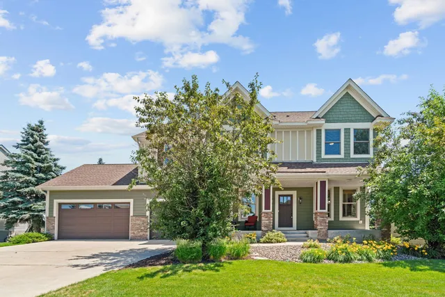$900,000 | 5510 Weston Lane North, Plymouth, MN 55446