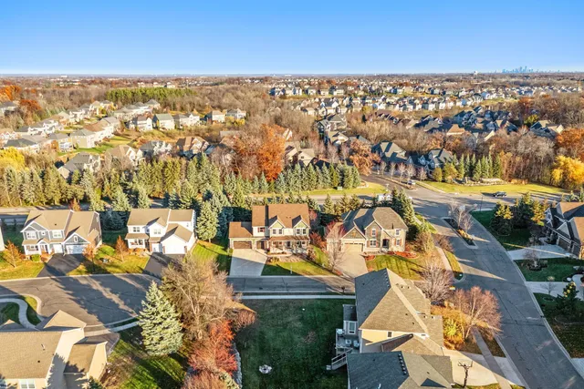 $900,000 | 5510 Weston Lane North, Plymouth, MN 55446