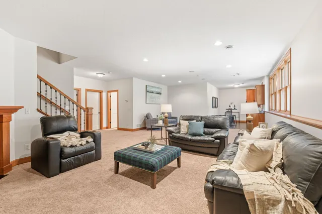 $900,000 | 5510 Weston Lane North, Plymouth, MN 55446