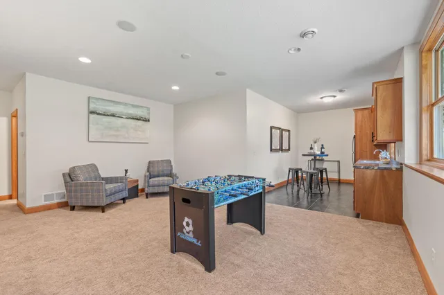 $900,000 | 5510 Weston Lane North, Plymouth, MN 55446