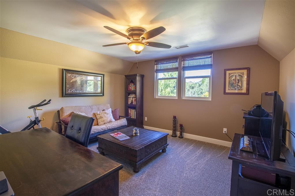 718 Ronica Way Fallbrook, CA 92028 - Photo 14 of 25