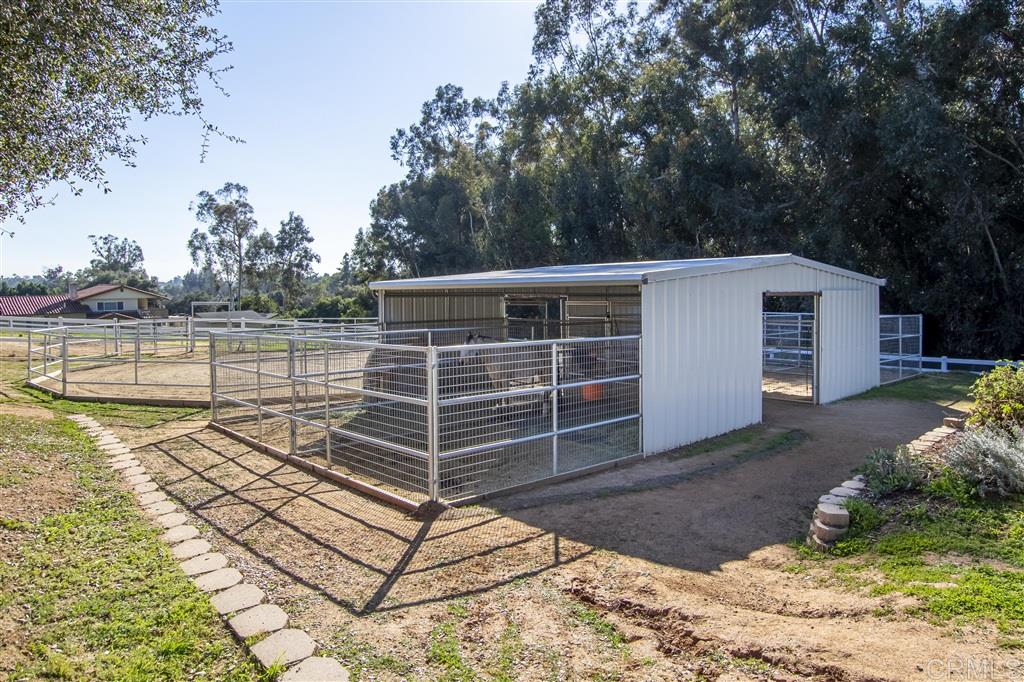 718 Ronica Way Fallbrook, CA 92028 - Photo 22 of 25