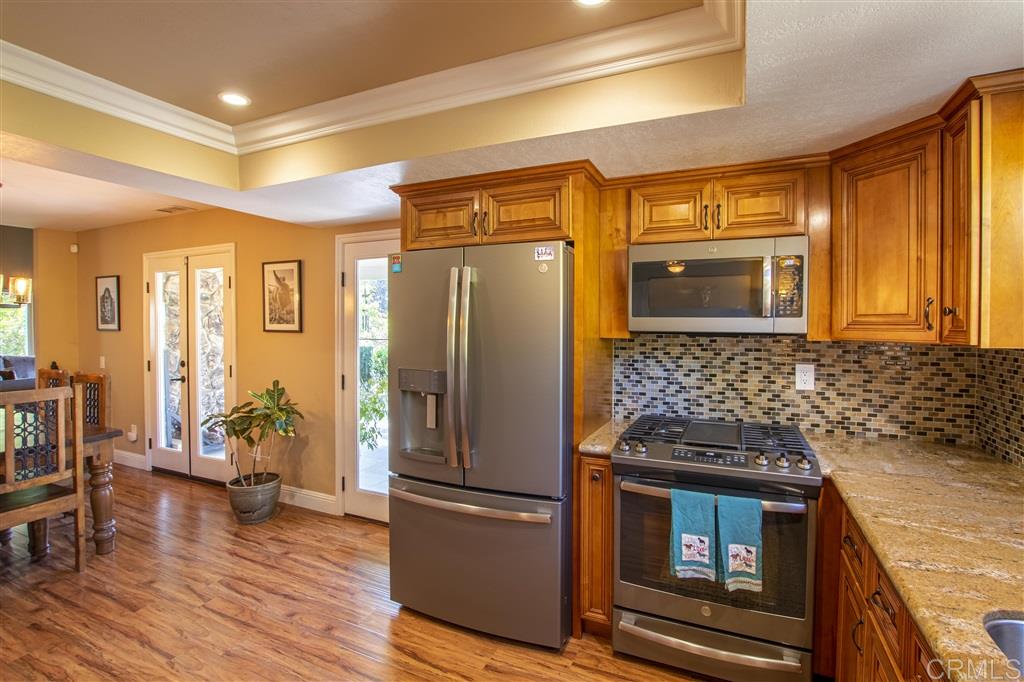 718 Ronica Way Fallbrook, CA 92028 - Photo 8 of 25