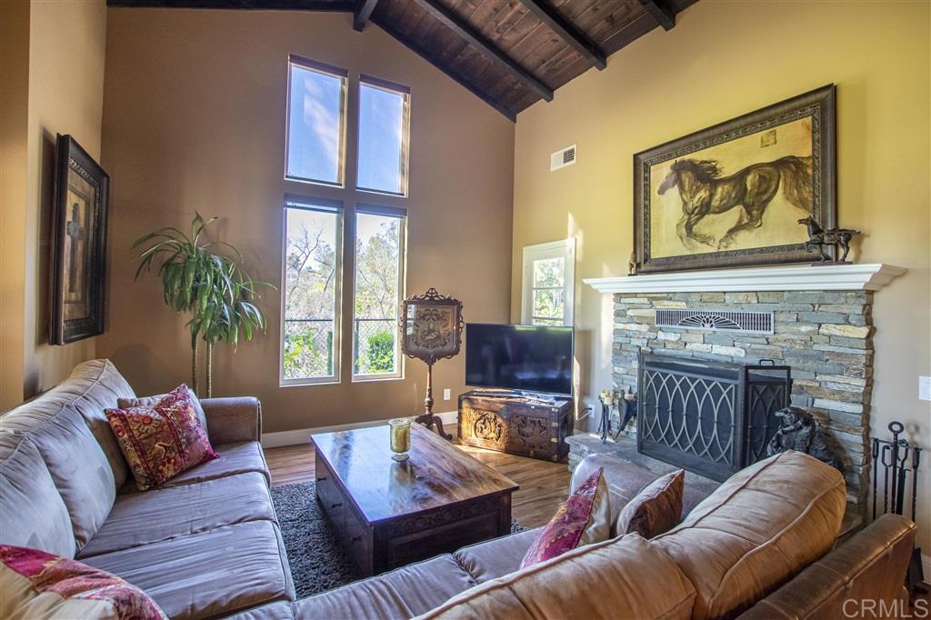 718 Ronica Way Fallbrook, CA 92028 - Photo 9 of 25
