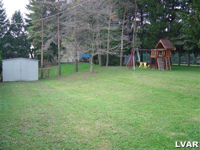 1539 Kelchner Road Bethlehem, PA 18018 - Photo 4 of 19 Gallery Image 4