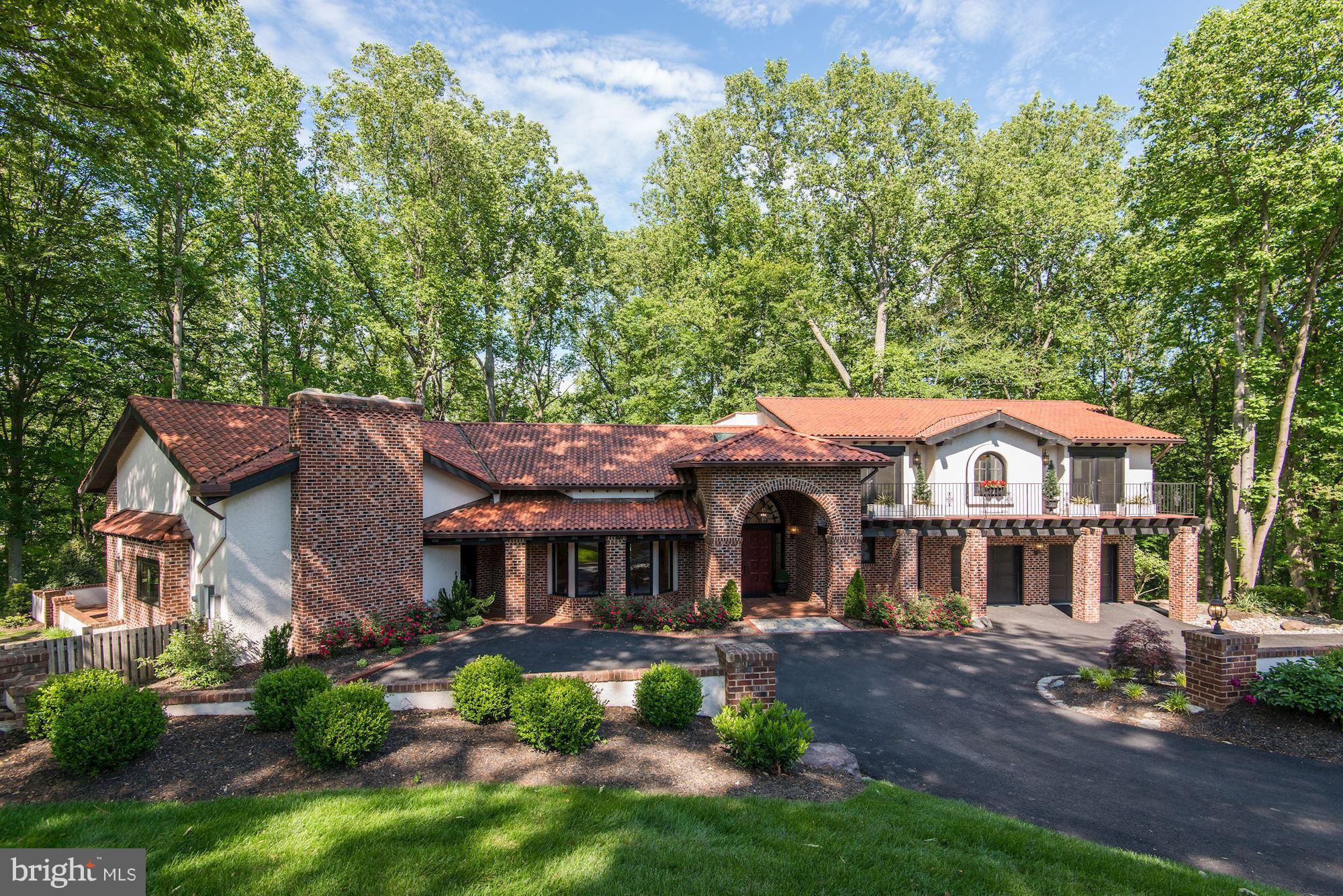 655 Potomac River Road McLean, VA 22102 - Photo 1 of 29 Exterior (Front)