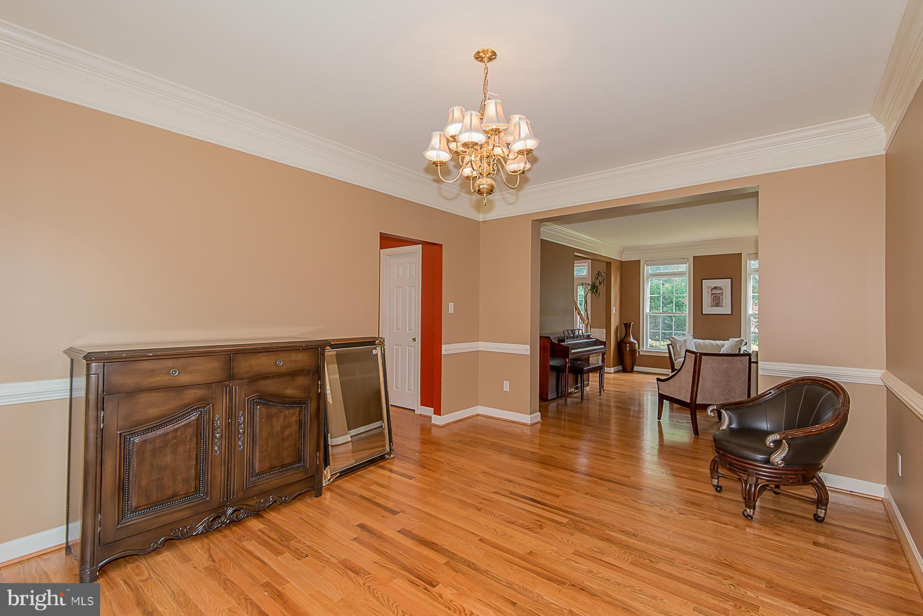8434 High Ridge Road Ellicott City, MD 21043 - Photo 16 of 30 Dining Room