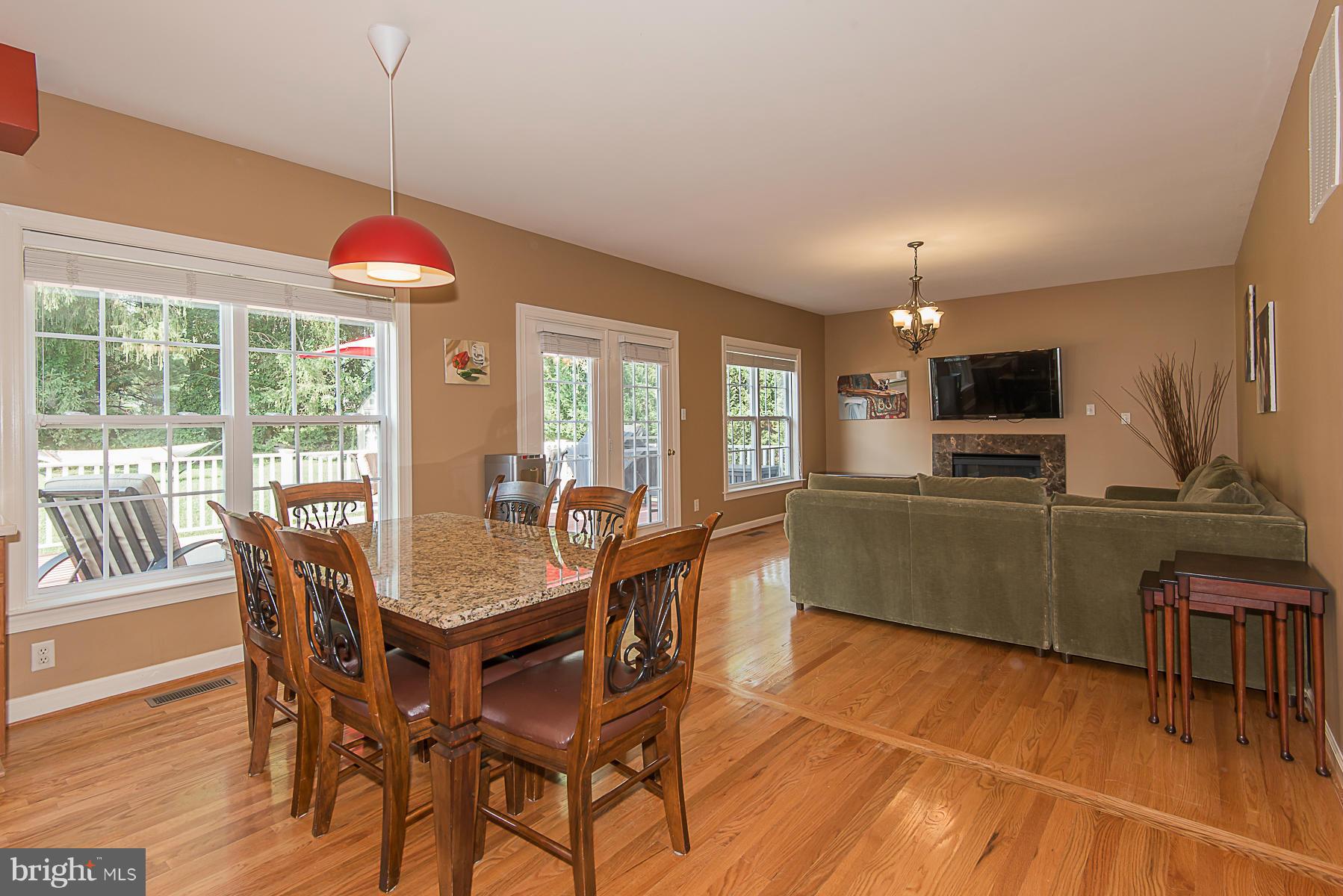 8434 High Ridge Road Ellicott City, MD 21043 - Photo 9 of 30 Family Room