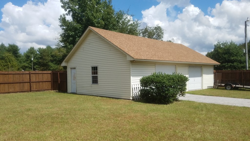 2695 West Brewington Road Sumter, SC 29153 - Photo 4 of 40 Gallery Image 4