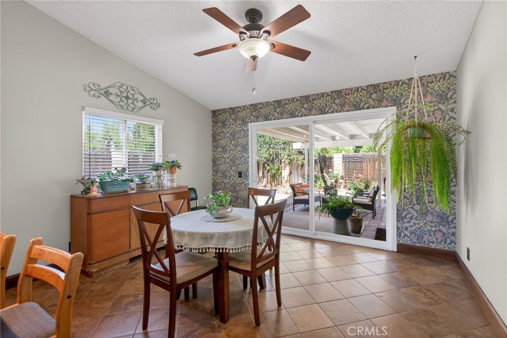 3243 Saratoga Street Riverside, CA 92503 - Photo 18 of 37