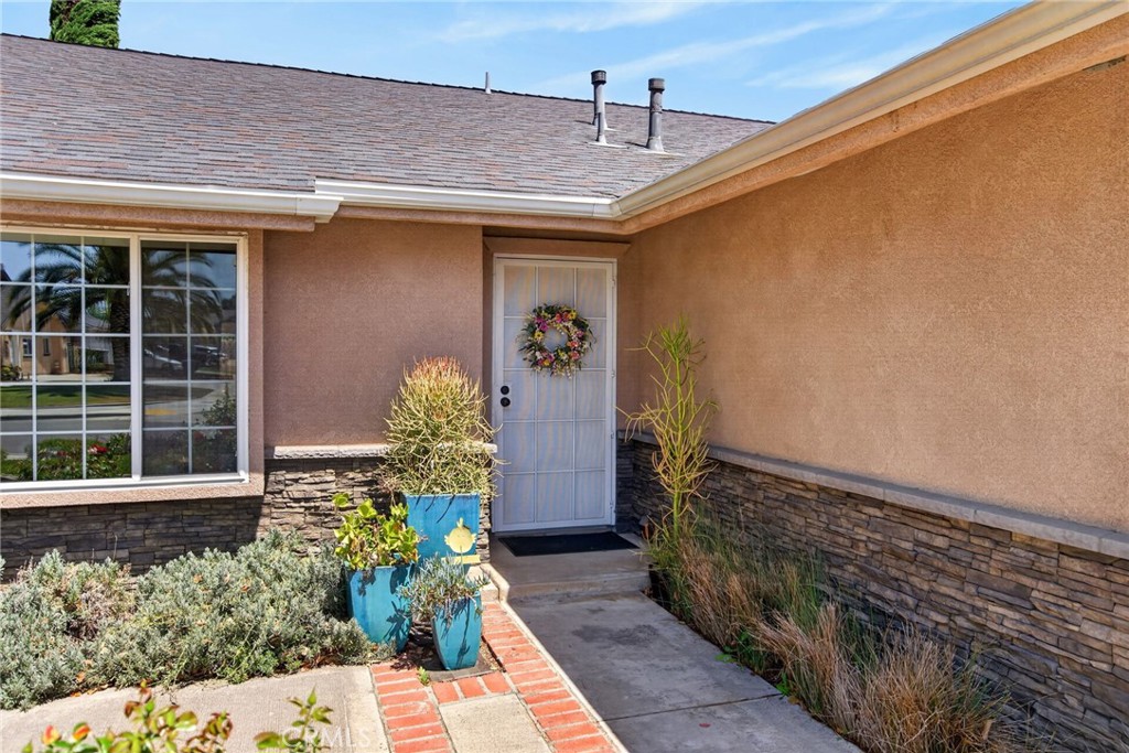 3243 Saratoga Street Riverside, CA 92503 - Photo 8 of 37