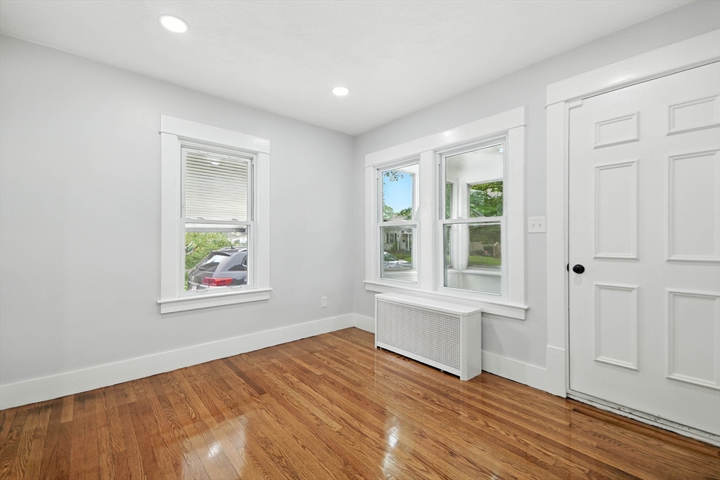 116 Merida Street Springfield, MA 01104 - Photo 9 of 38