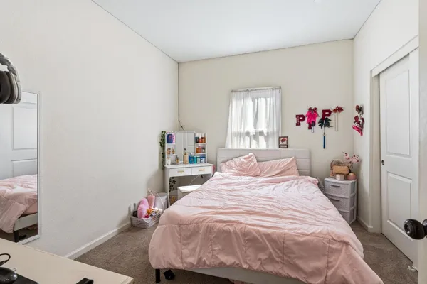 $519,999 | 526 Bedfordshire Drive, Patterson, CA 95363