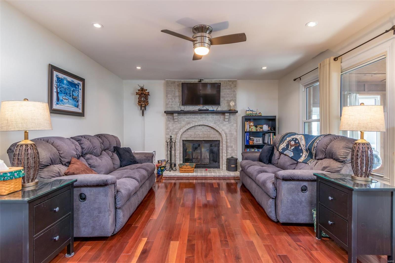 2114 Chatport Road St. Louis, MO 63129 - Photo 3 of 28