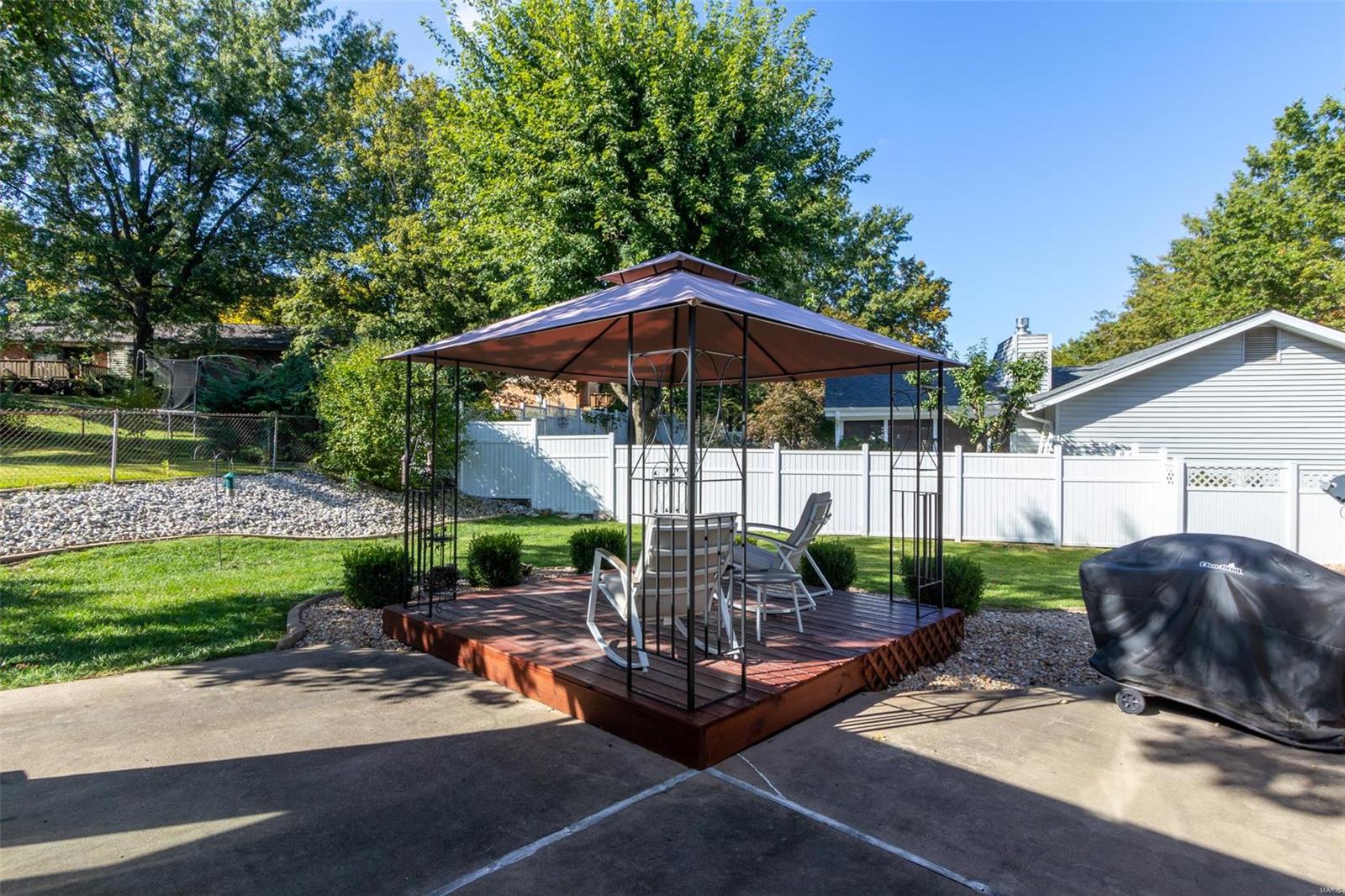 2114 Chatport Road St. Louis, MO 63129 - Photo 23 of 28