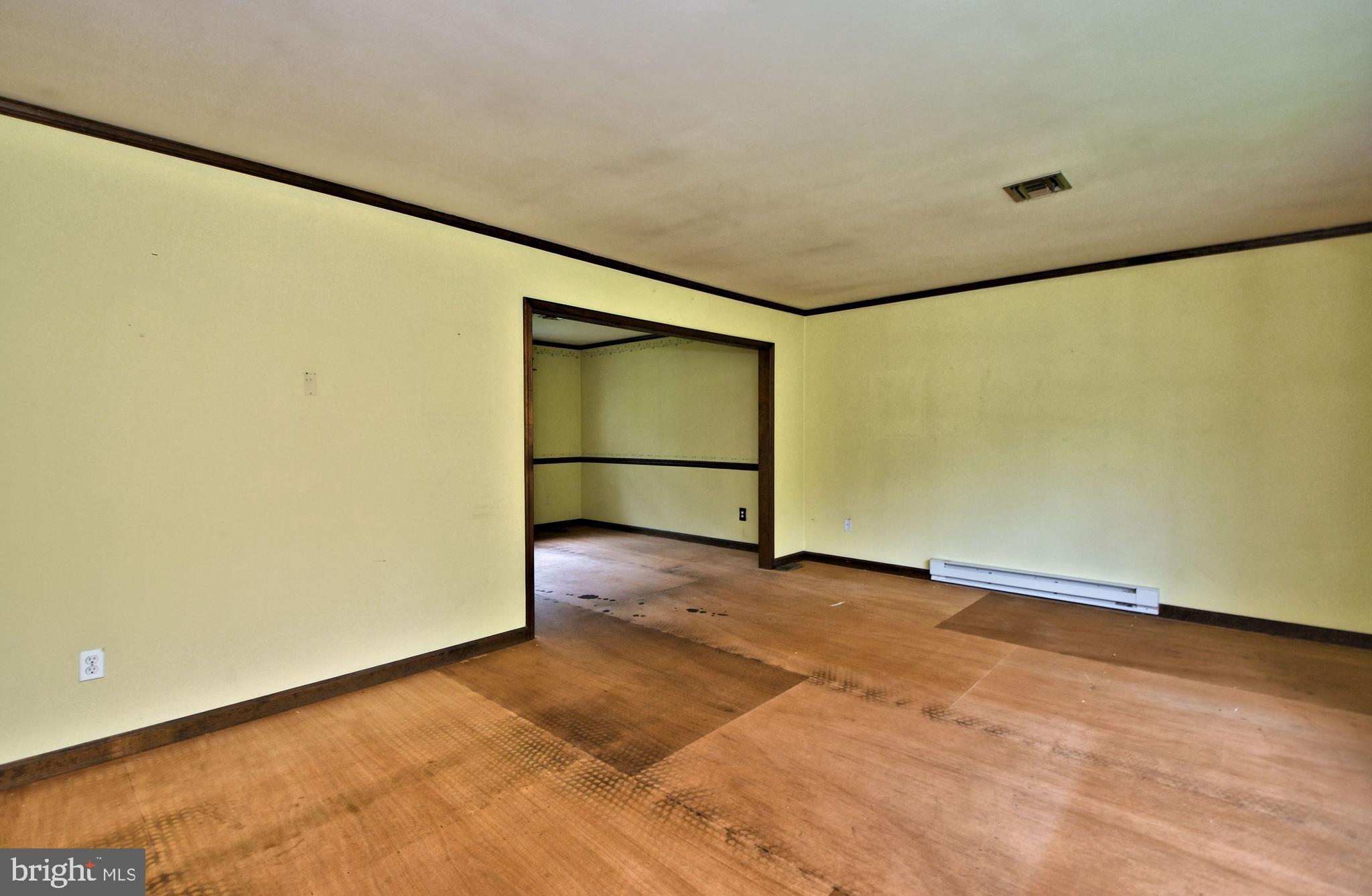 1238 Township Line Road Phoenixville, PA 19460 - Photo 14 of 52 Living Room