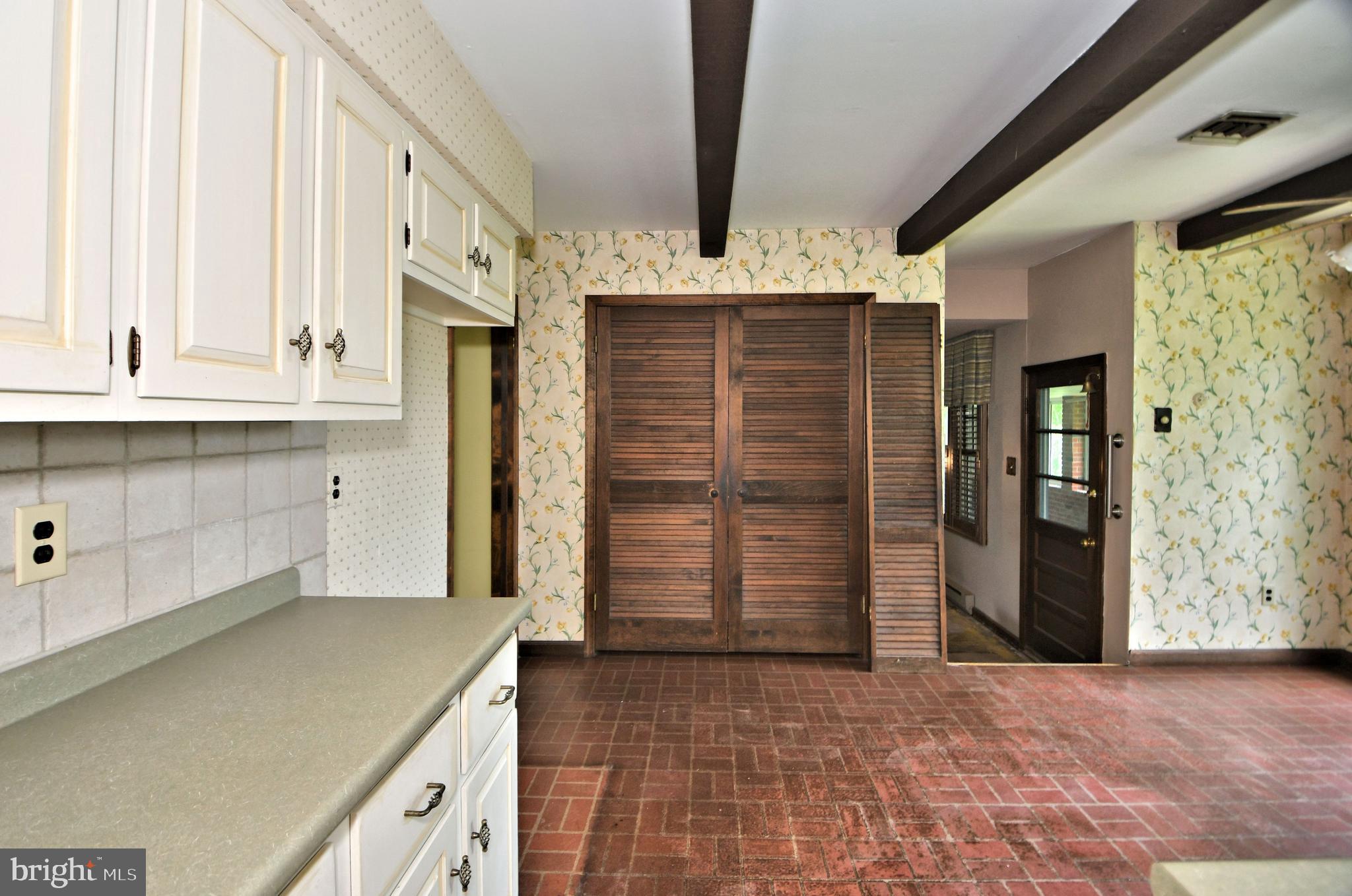 1238 Township Line Road Phoenixville, PA 19460 - Photo 22 of 52 Kitchen