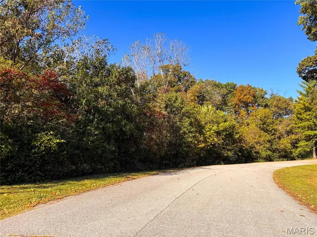 $89,900 | 1 Manderly Pl Drive, O'Fallon, MO 63366