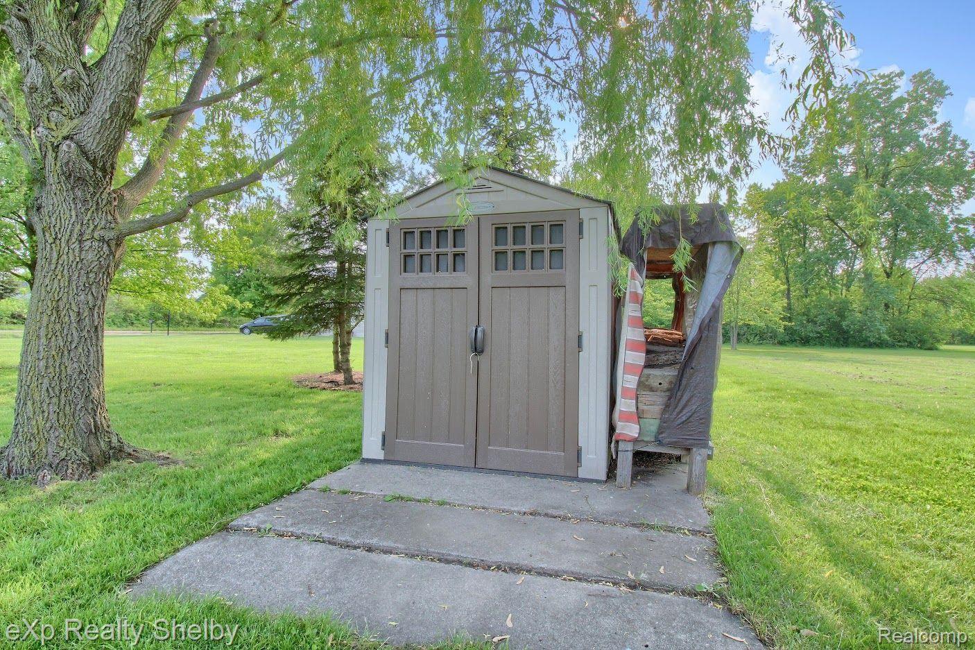 43460 Robson Road Belleville, MI 48111 - Photo 31 of 33 Gallery Image 31