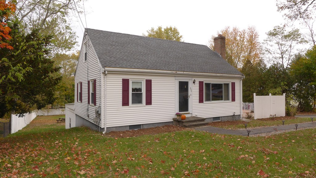 290 Salem Road Billerica, MA 01821 - Photo 3 of 27
