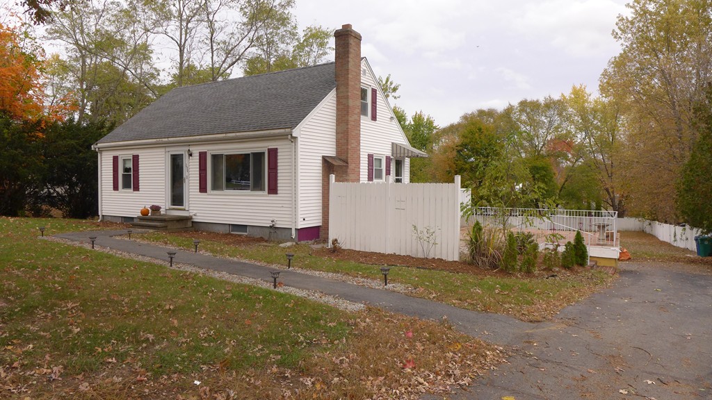 290 Salem Road Billerica, MA 01821 - Photo 4 of 27