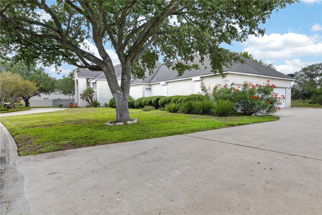 5409 Wooldridge Road Corpus Christi, TX 78413 - Photo 4 of 40