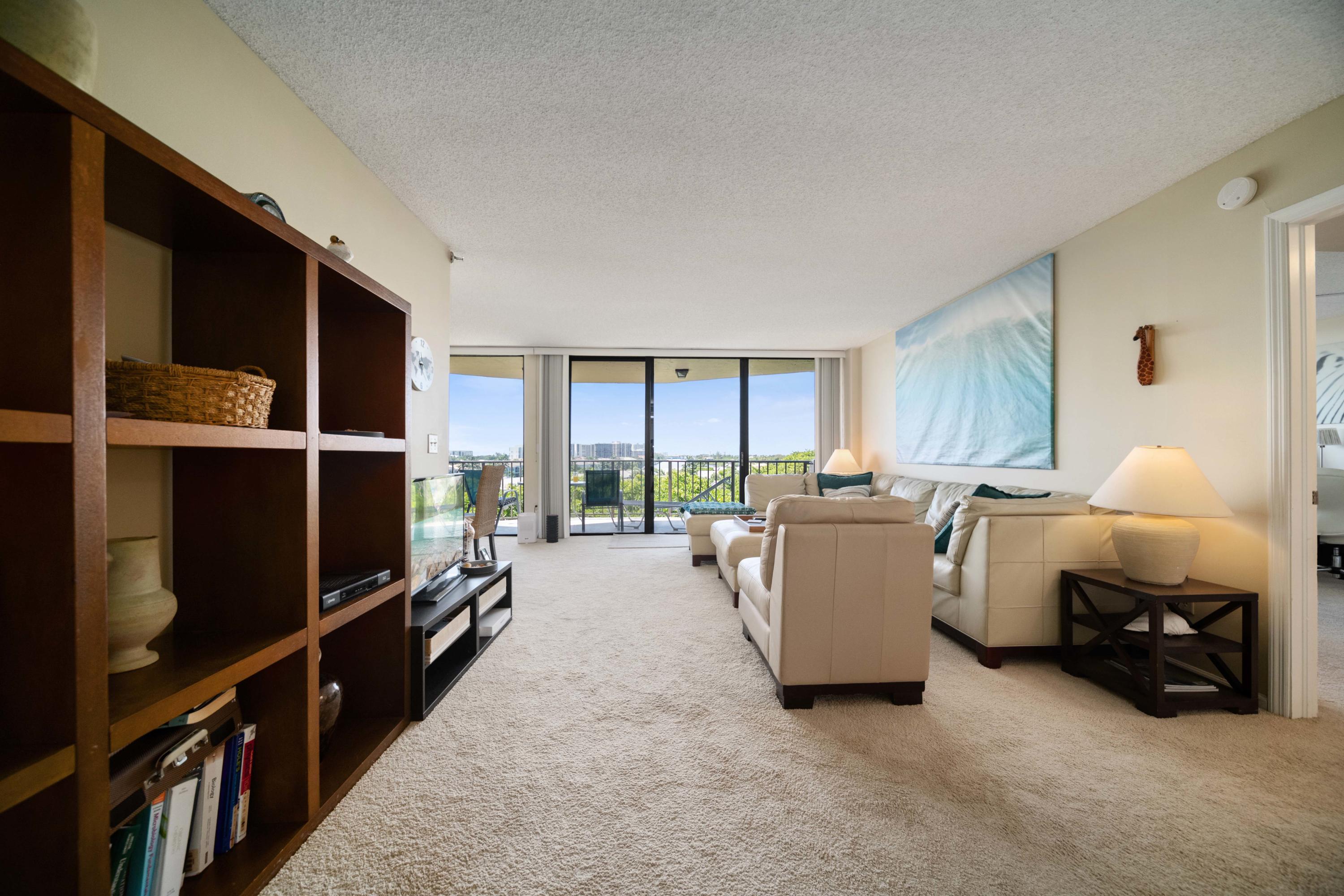 859 Jeffery Street, Unit 611 Boca Raton, FL 33487 - Photo 9 of 37 FXX_2247