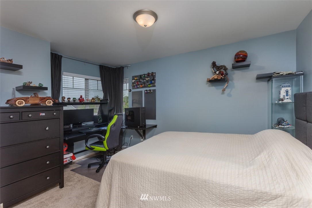 27508 Maple Ridge Way Southeast Maple Valley, WA 98038 - Photo 17 of 25