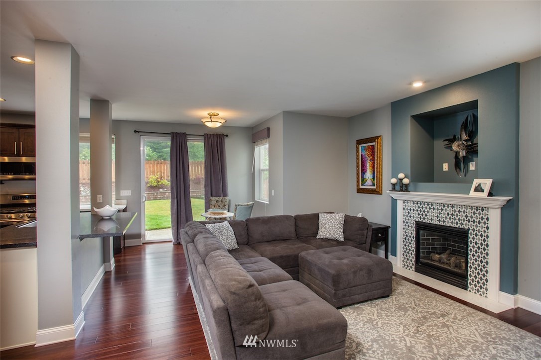27508 Maple Ridge Way Southeast Maple Valley, WA 98038 - Photo 9 of 25
