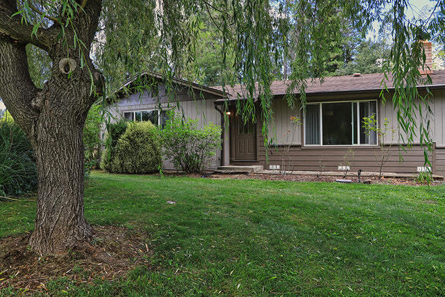 6141 New Hope Road Grants Pass, OR 97527 - Photo 1 of 49 Fron Entrance