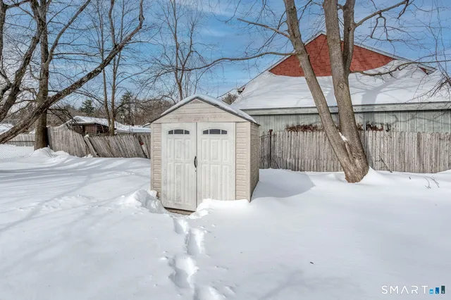 $250,000 | 24 Lorraine Court, East Hartford, CT 06118