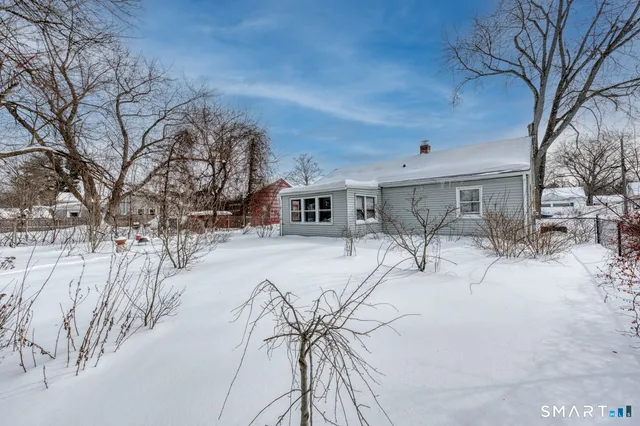 $250,000 | 24 Lorraine Court, East Hartford, CT 06118