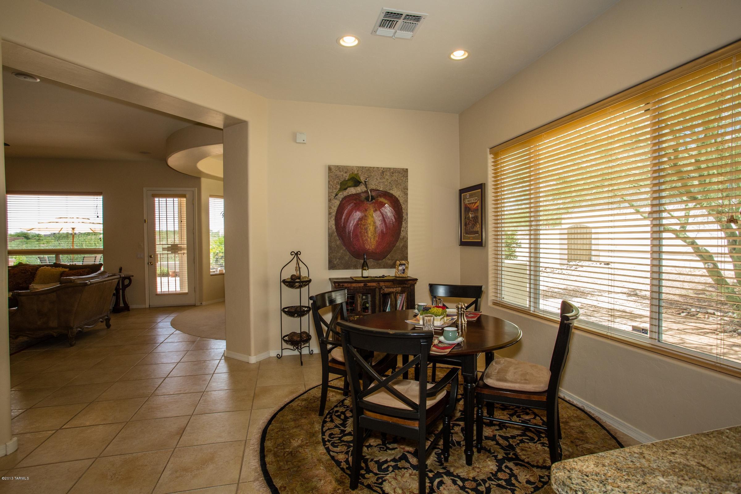 12723 North Morgan Ranch Road Oro Valley, AZ 85755 - Photo 17 of 35
